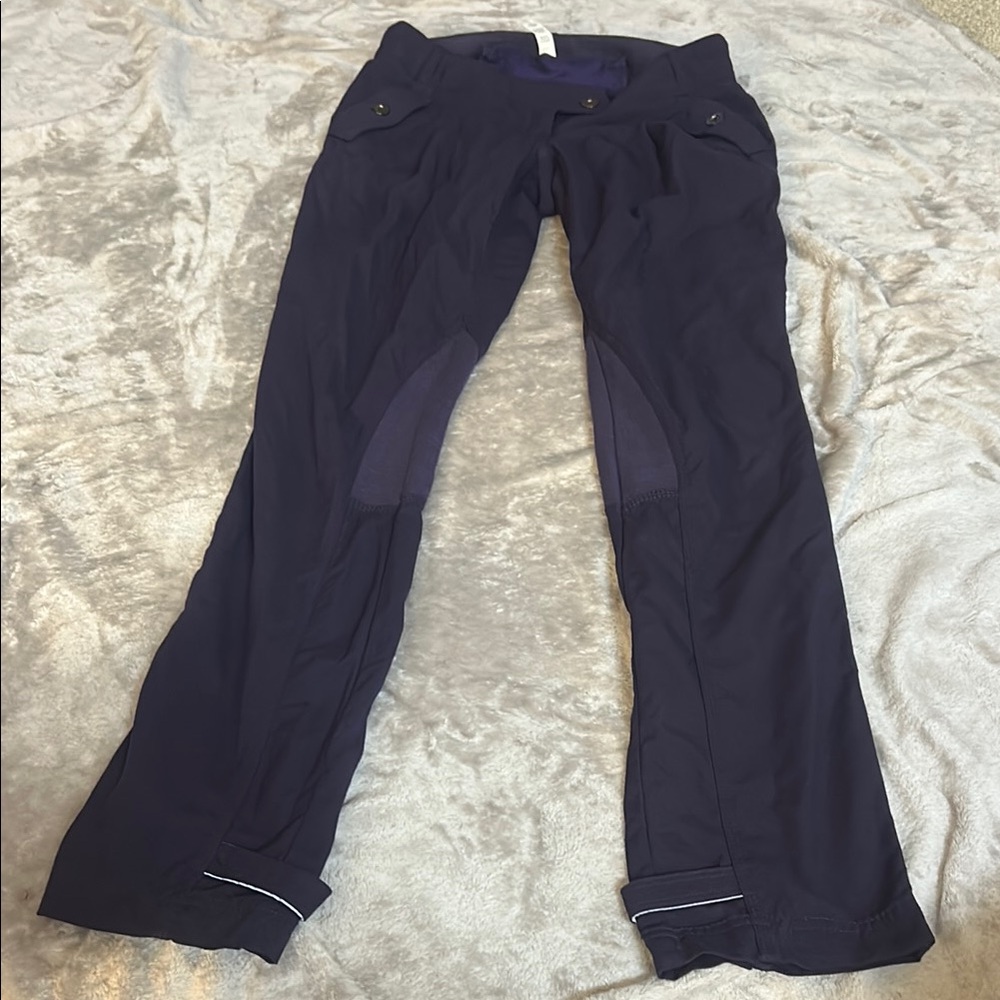 Lululemon pedal pusher pants in dense purple